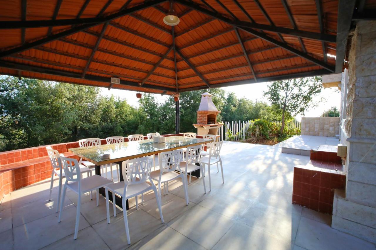 Beit Mema Villa Ad Dahr Bagian luar foto