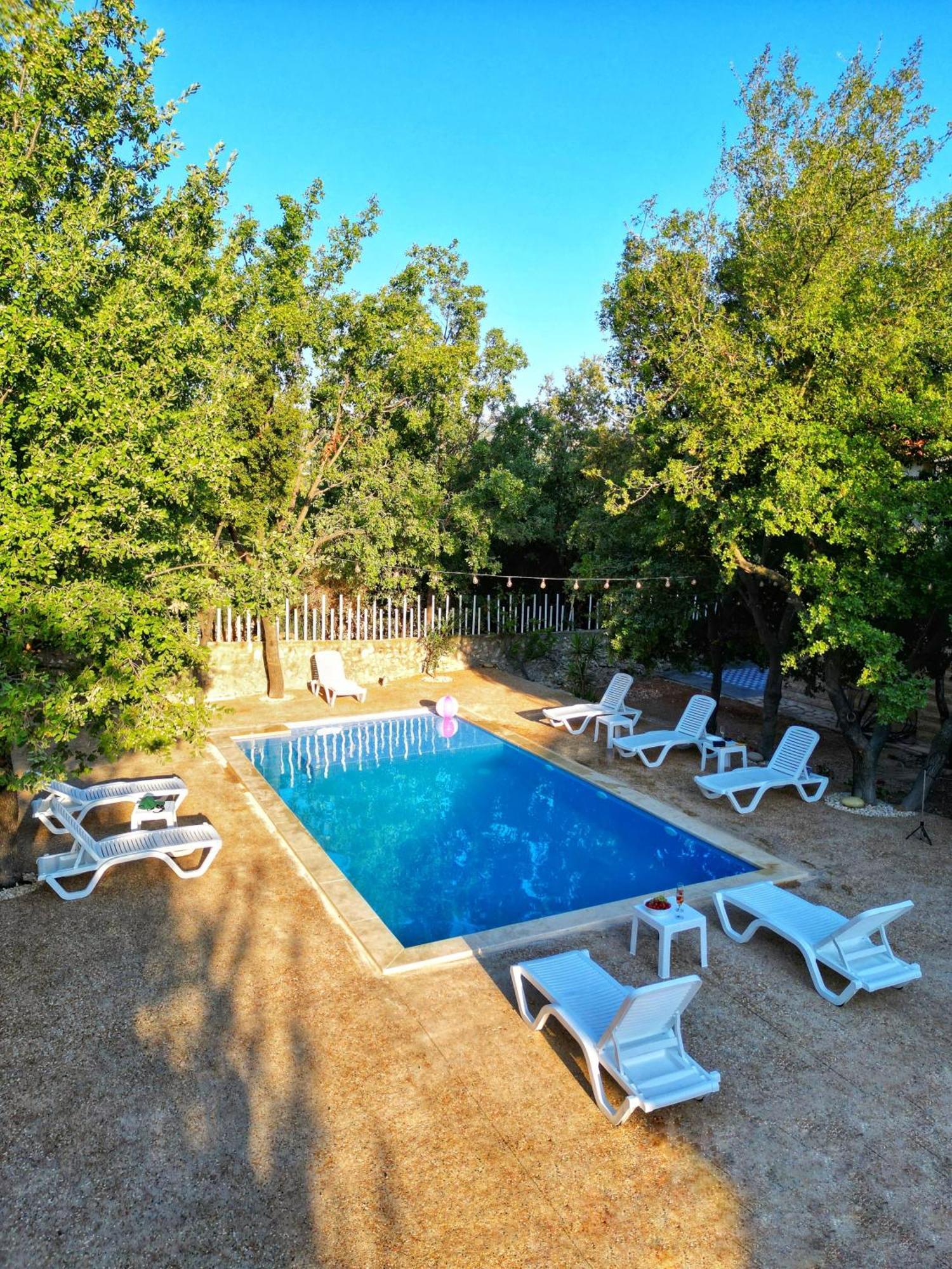 Beit Mema Villa Ad Dahr Bagian luar foto